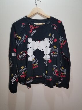 Disney Store Women's XL Black Cropped Sweatshirt Mickey Mouse Minnie True Love